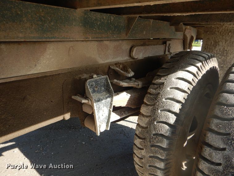 image for item DF3136 1984 Chevrolet 70 dump truck