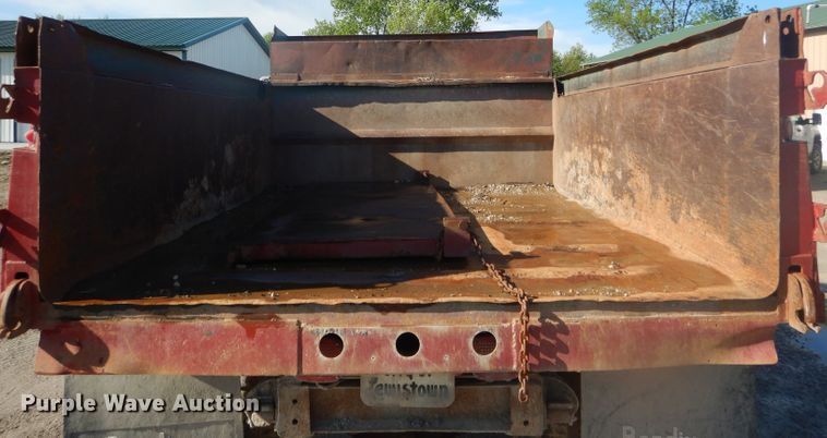 image for item DF3136 1984 Chevrolet 70 dump truck