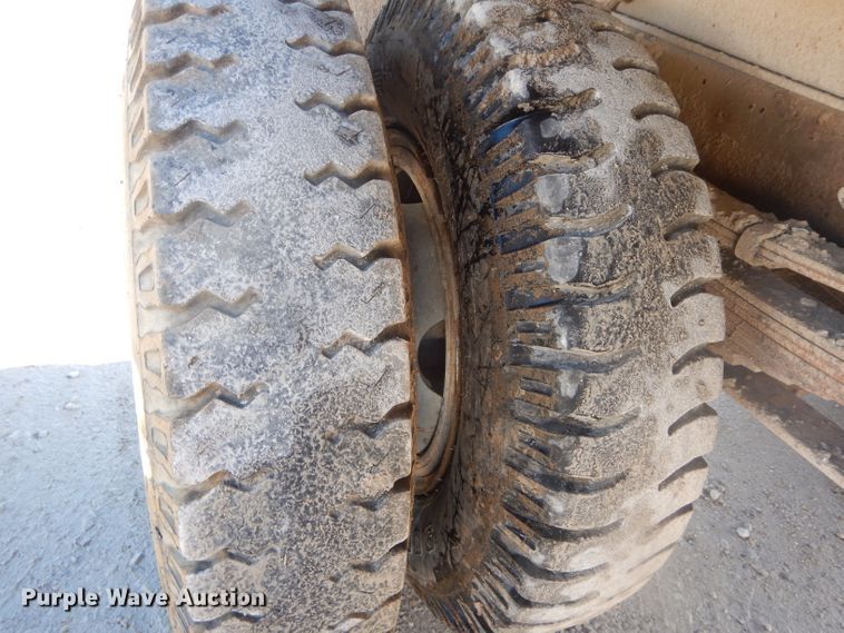 image for item DF3136 1984 Chevrolet 70 dump truck