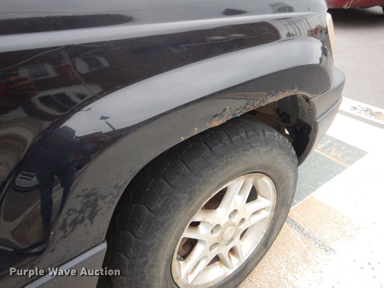 image for item DF3164 2004 Jeep Grand Cherokee Laredo  SUV
