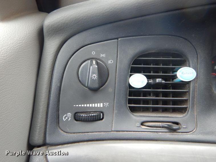 image for item DF3165 2005 Ford Crown Victoria Police Interceptor