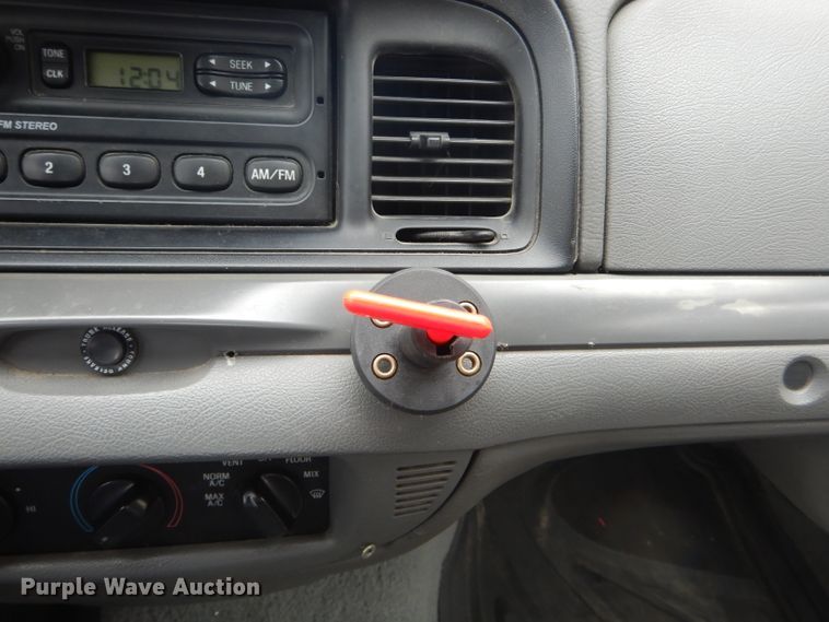 image for item DF3165 2005 Ford Crown Victoria Police Interceptor