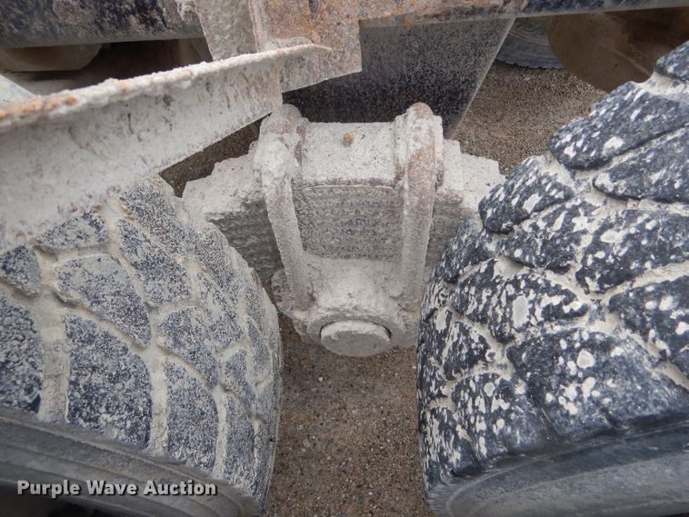 image for item DF3166 1991 Mack CH613  semi truck