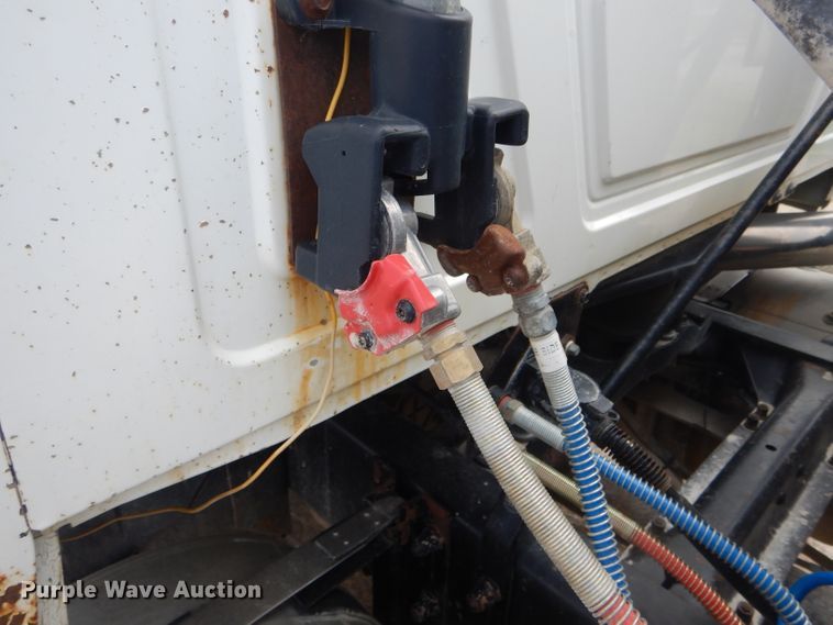 image for item DF3166 1991 Mack CH613  semi truck