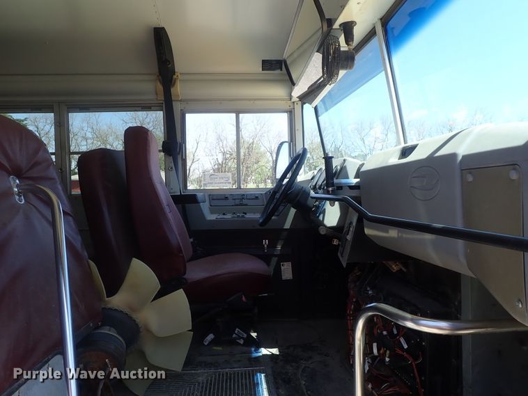 image for item DG3170 2004 Blue Bird Vision school bus