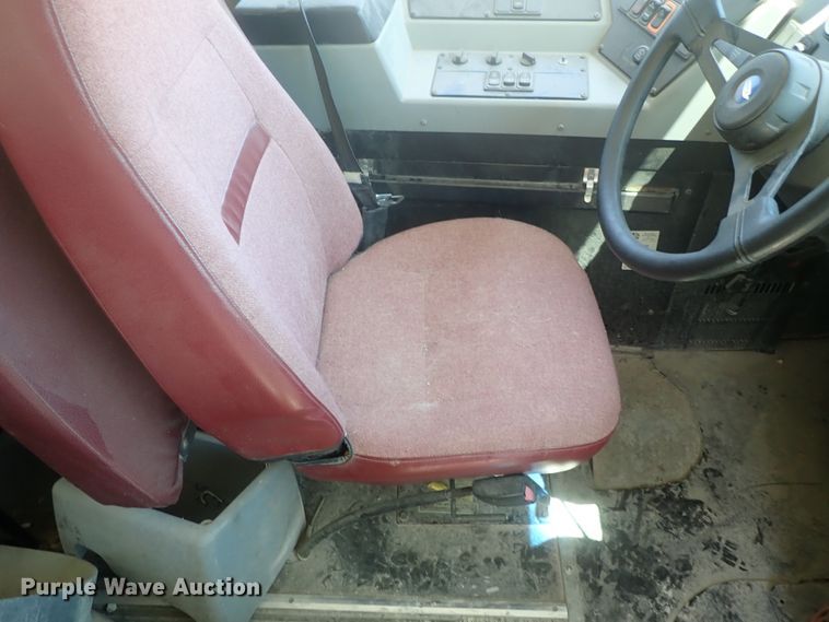 image for item DG3170 2004 Blue Bird Vision school bus