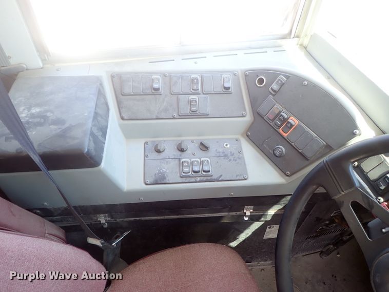 image for item DG3170 2004 Blue Bird Vision school bus