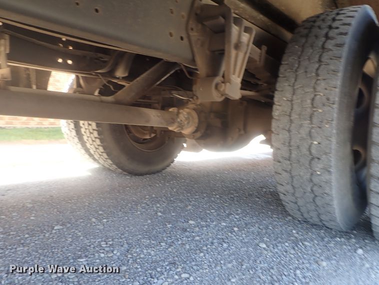 image for item DG3170 2004 Blue Bird Vision school bus