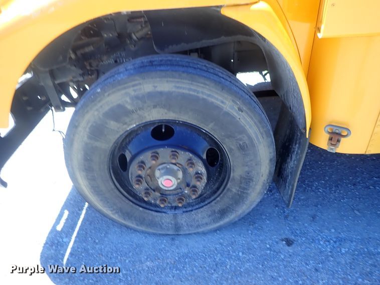 image for item DG3170 2004 Blue Bird Vision school bus