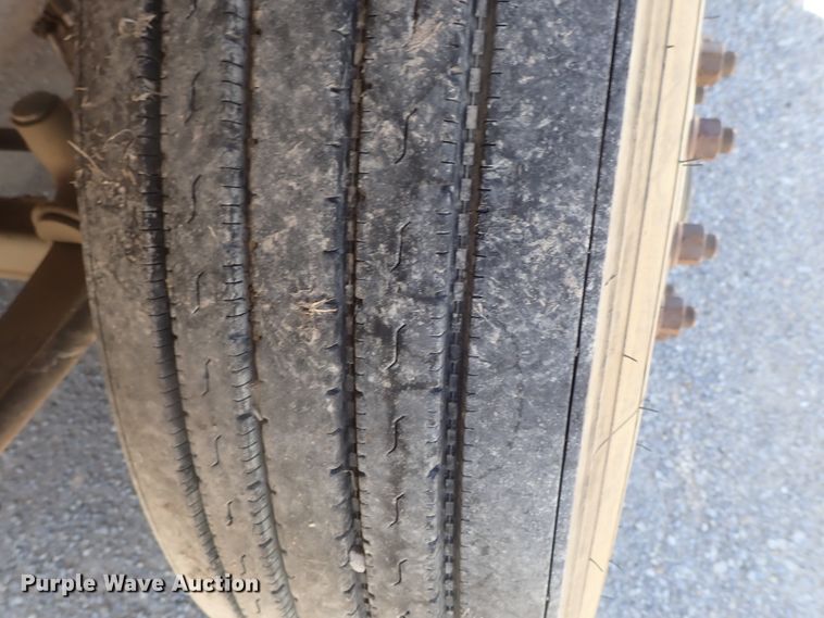 image for item DG3170 2004 Blue Bird Vision school bus