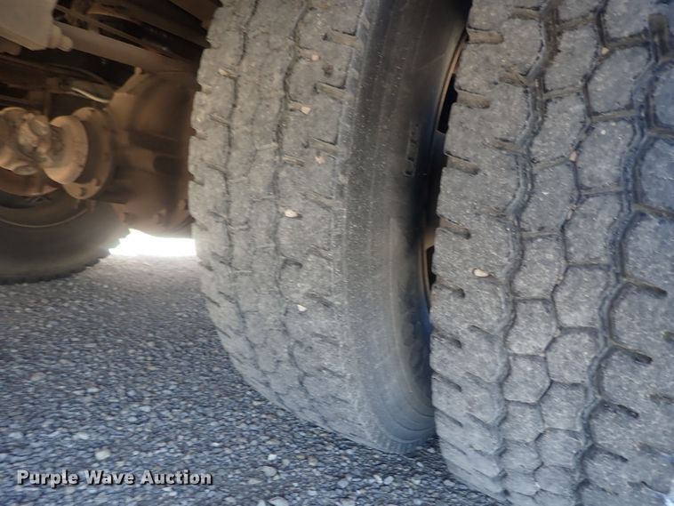 image for item DG3170 2004 Blue Bird Vision school bus