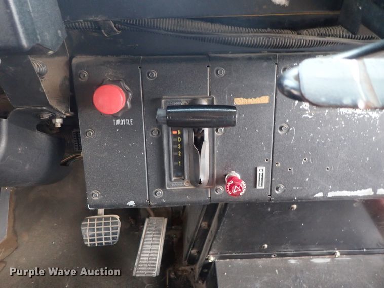 image for item DG3172 1998 Chevrolet Blue Bird school bus