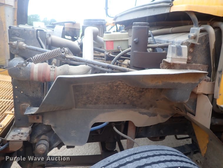 image for item DG3172 1998 Chevrolet Blue Bird school bus