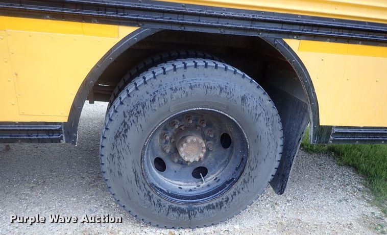 image for item DG3172 1998 Chevrolet Blue Bird school bus