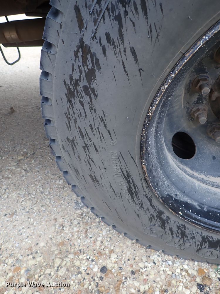 image for item DG3172 1998 Chevrolet Blue Bird school bus