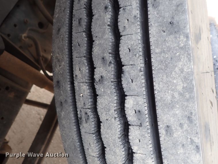 image for item DG3172 1998 Chevrolet Blue Bird school bus