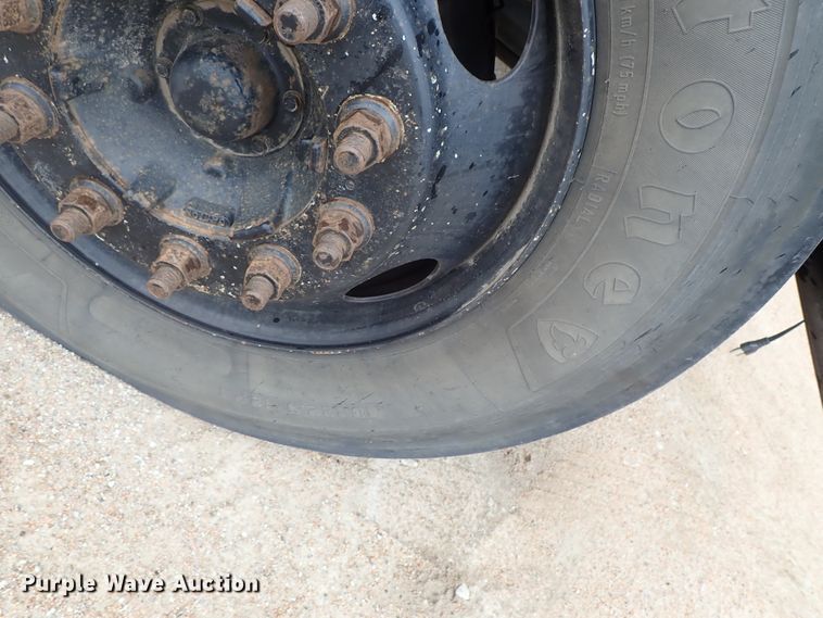 image for item DG3172 1998 Chevrolet Blue Bird school bus