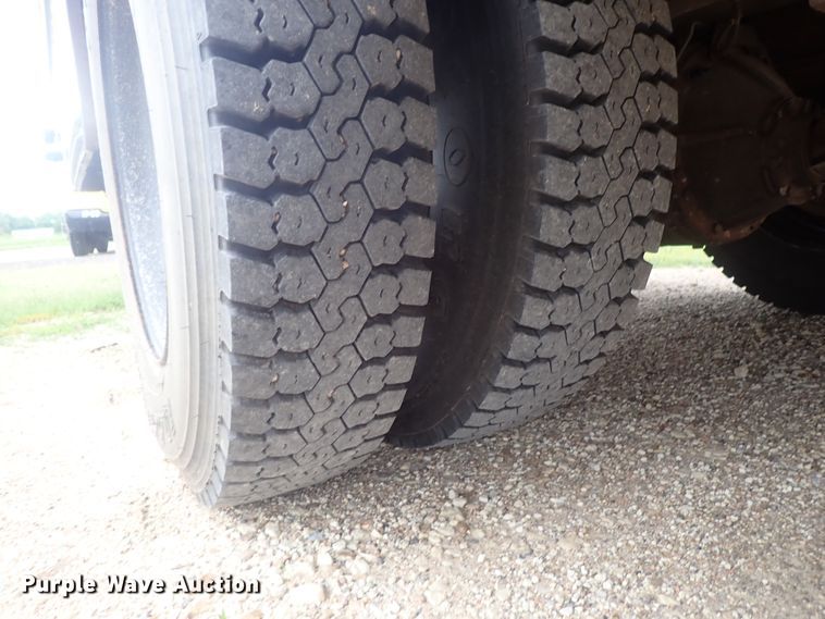 image for item DG3172 1998 Chevrolet Blue Bird school bus