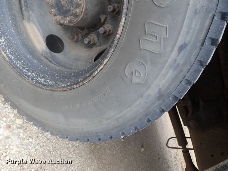 image for item DG3172 1998 Chevrolet Blue Bird school bus