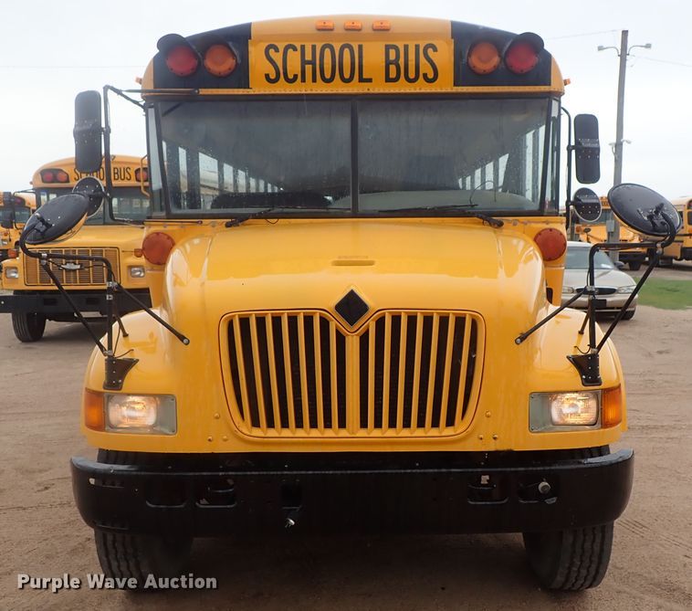 image for item DG3174 2003 International school bus