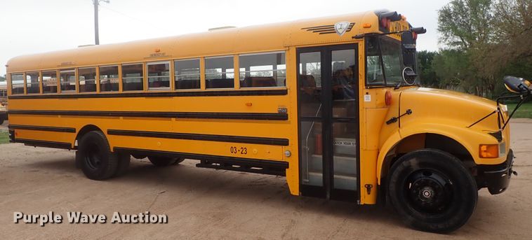 image for item DG3174 2003 International school bus