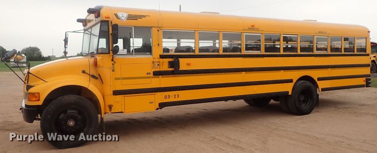 image for item DG3174 2003 International school bus