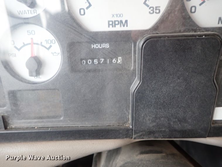 image for item DG3174 2003 International school bus