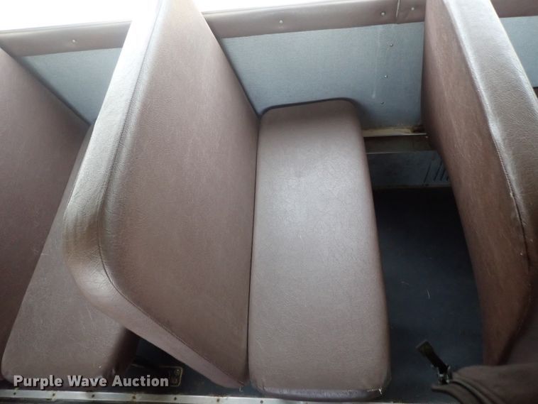 image for item DG3174 2003 International school bus