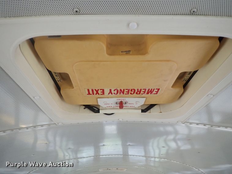 image for item DG3174 2003 International school bus