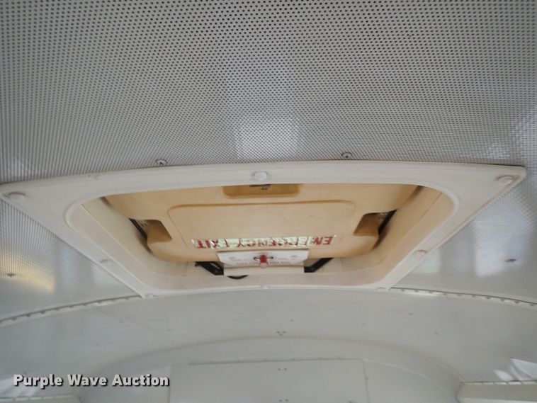 image for item DG3174 2003 International school bus