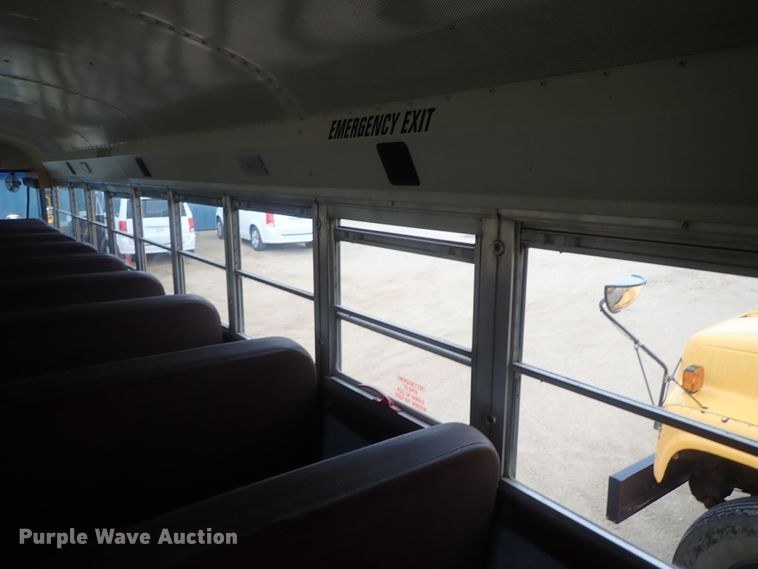image for item DG3174 2003 International school bus