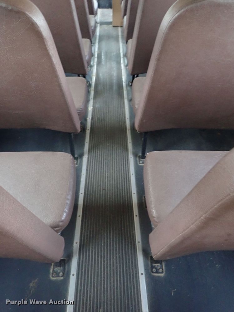 image for item DG3174 2003 International school bus