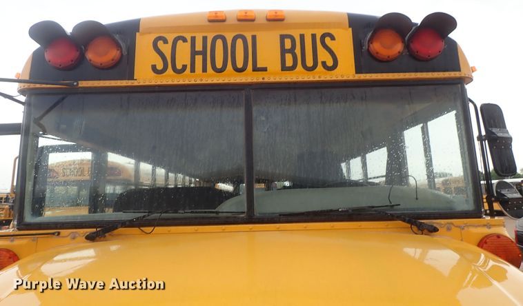 image for item DG3174 2003 International school bus