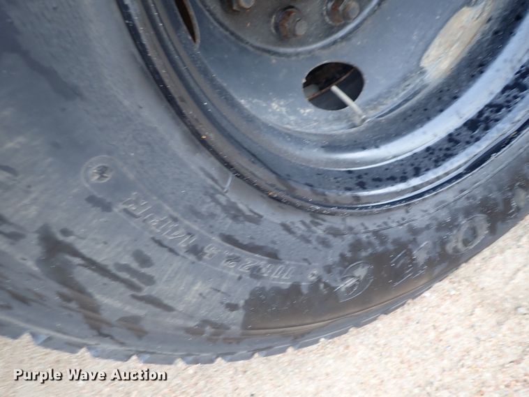 image for item DG3174 2003 International school bus