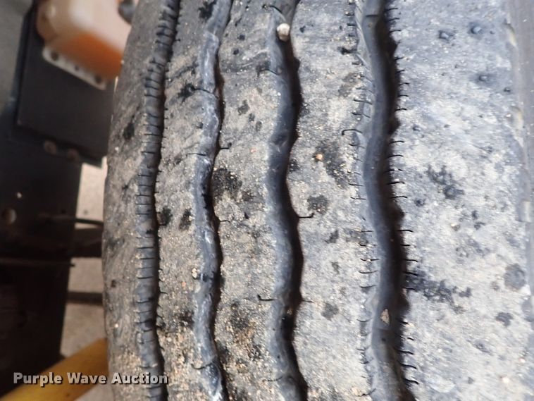 image for item DG3174 2003 International school bus