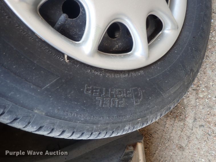 image for item DG3175 2004 Buick Century