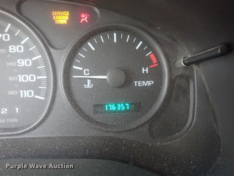 image for item DG3176 2003 Chevrolet Venture  van