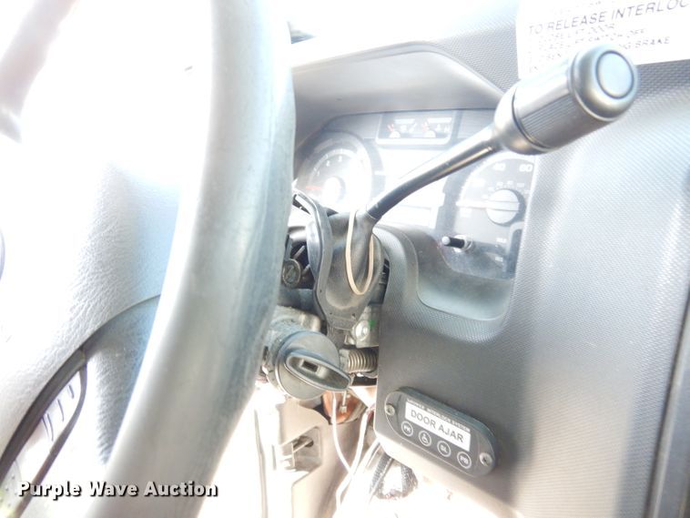 image for item DG6440 2010 Ford Econoline E450 Super Duty Aerotech shuttle bus