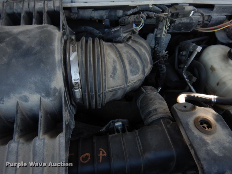 image for item DG6440 2010 Ford Econoline E450 Super Duty Aerotech shuttle bus