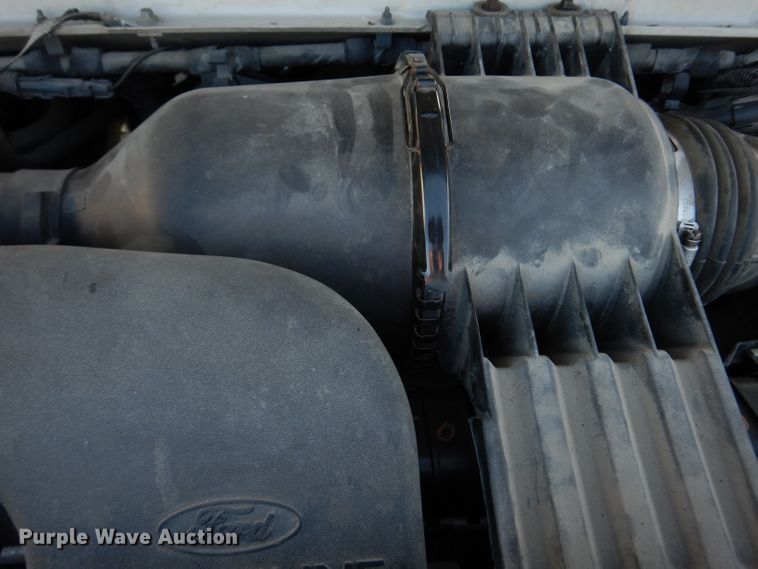 image for item DG6440 2010 Ford Econoline E450 Super Duty Aerotech shuttle bus