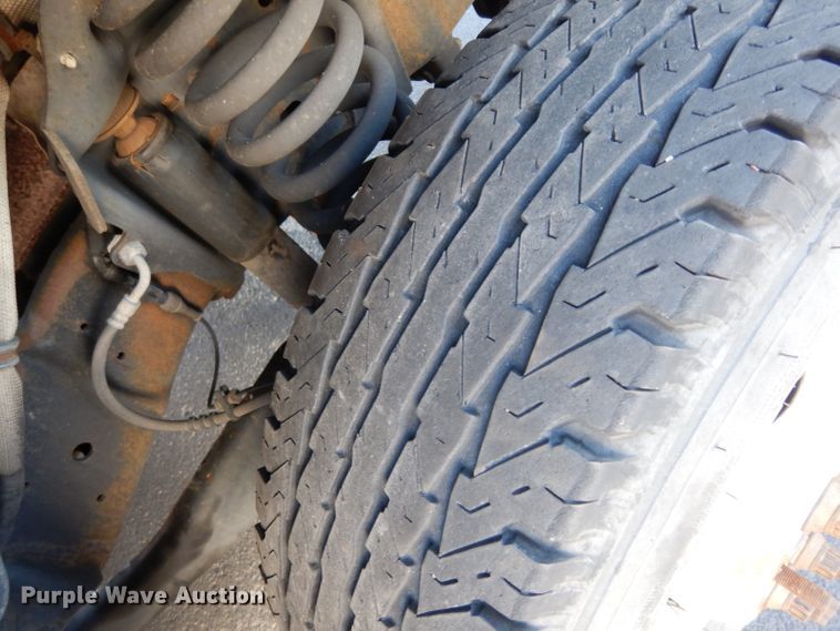 image for item DG6440 2010 Ford Econoline E450 Super Duty Aerotech shuttle bus