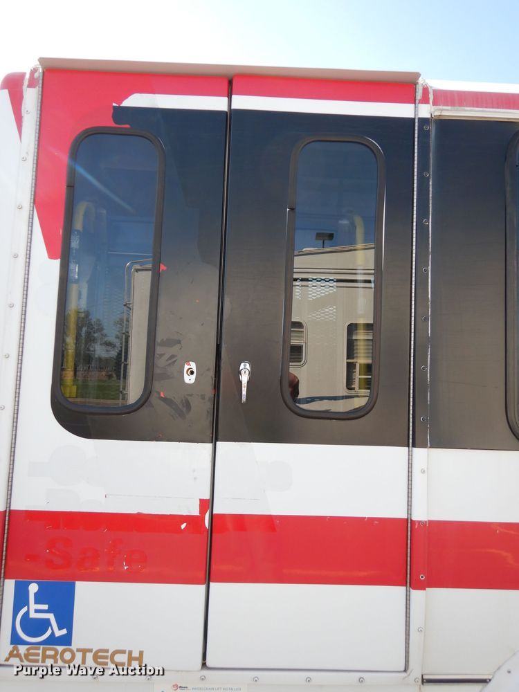 image for item DG6440 2010 Ford Econoline E450 Super Duty Aerotech shuttle bus