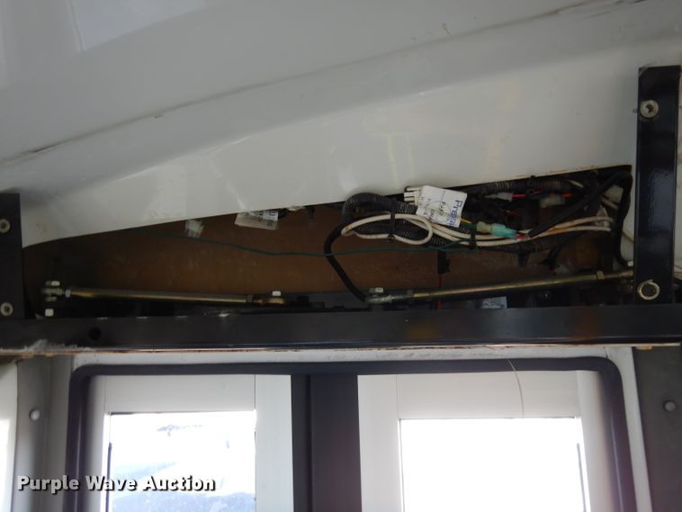 image for item DG6440 2010 Ford Econoline E450 Super Duty Aerotech shuttle bus