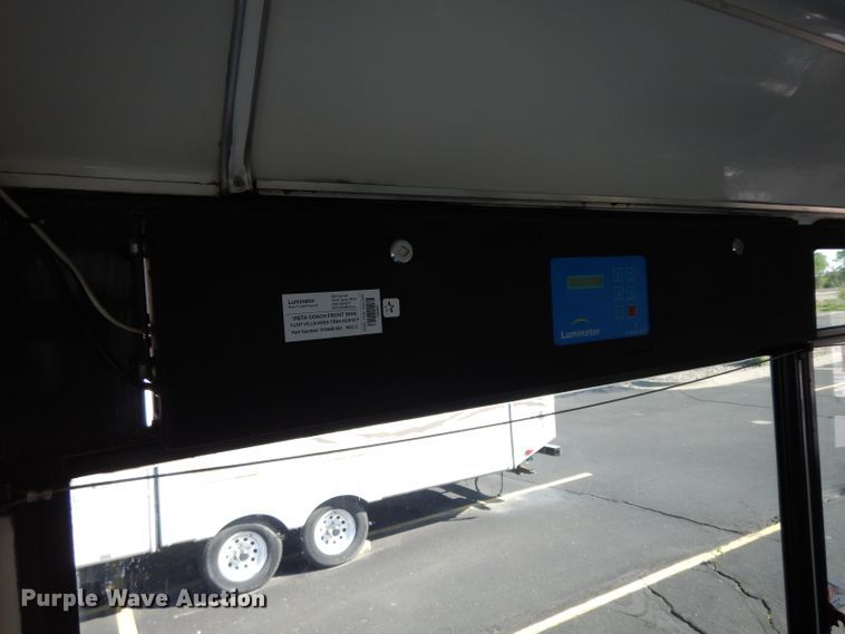 image for item DG6440 2010 Ford Econoline E450 Super Duty Aerotech shuttle bus