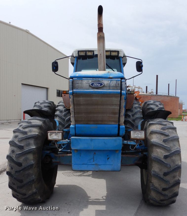 image for item DG6452 1987 Ford TW35 tractor