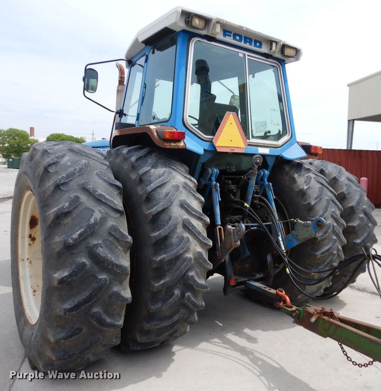 image for item DG6452 1987 Ford TW35 tractor