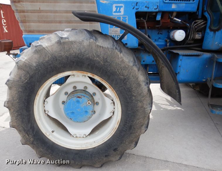 image for item DG6452 1987 Ford TW35 tractor