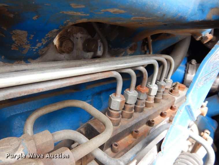 image for item DG6452 1987 Ford TW35 tractor