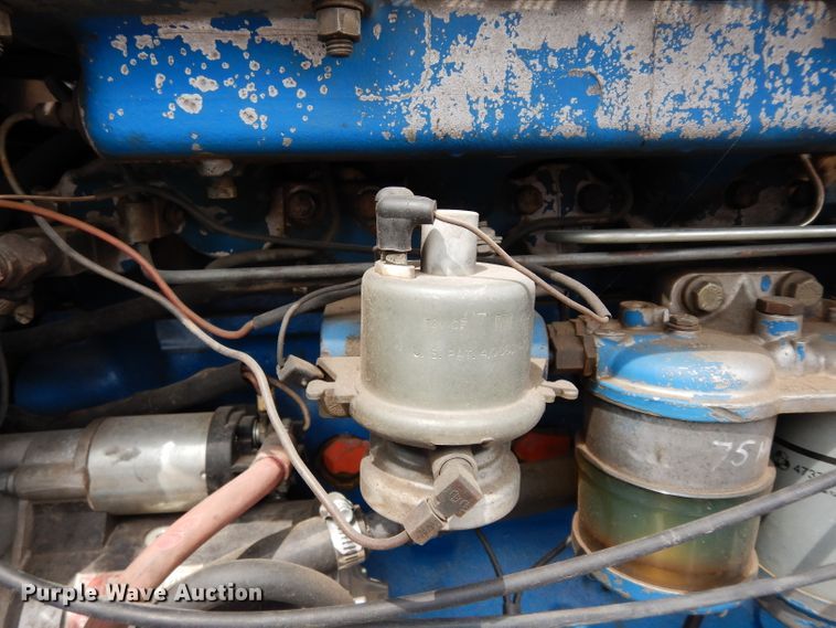 image for item DG6452 1987 Ford TW35 tractor