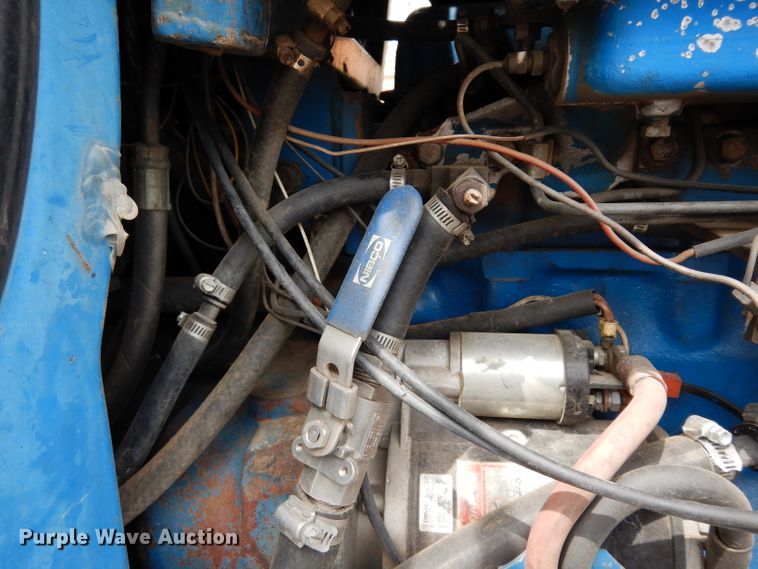 image for item DG6452 1987 Ford TW35 tractor